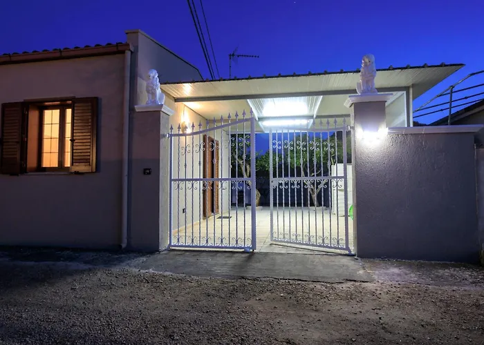 La Dimora Di Tota - Al Mare Con Piscina,