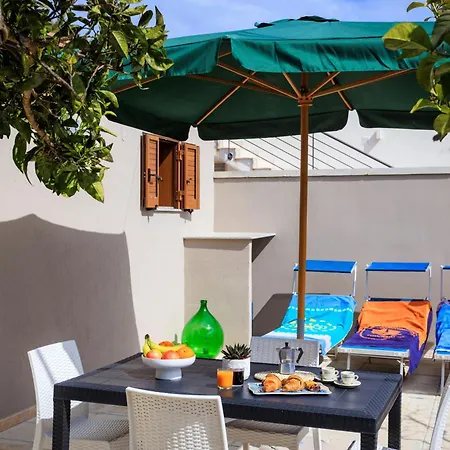 La Dimora Di Tota - Al Mare Con Piscina, Villa *