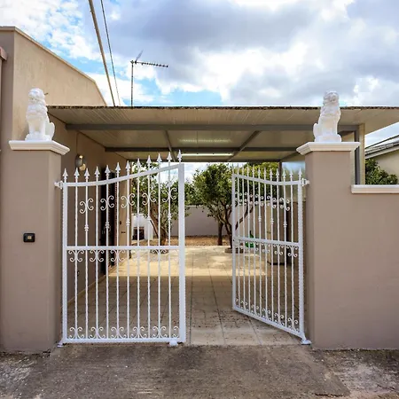Вілла La Dimora Di Tota - Al Mare Con Piscina, Отранто